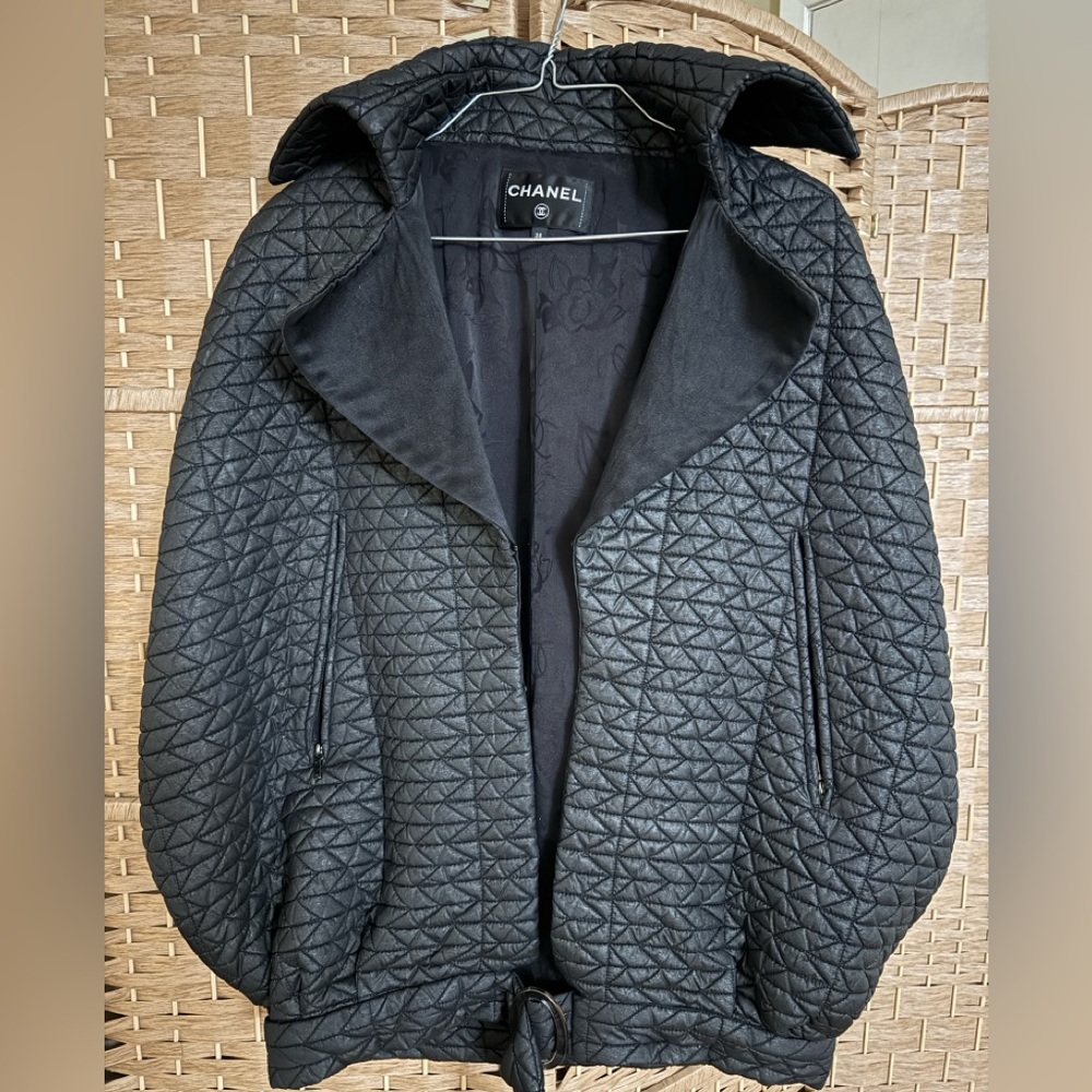 Chanel black vintage quilted cape jacket rare
